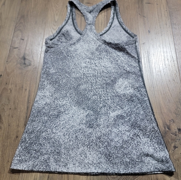 Lululemon Cool Racerback size 6 - Picture 6 of 6